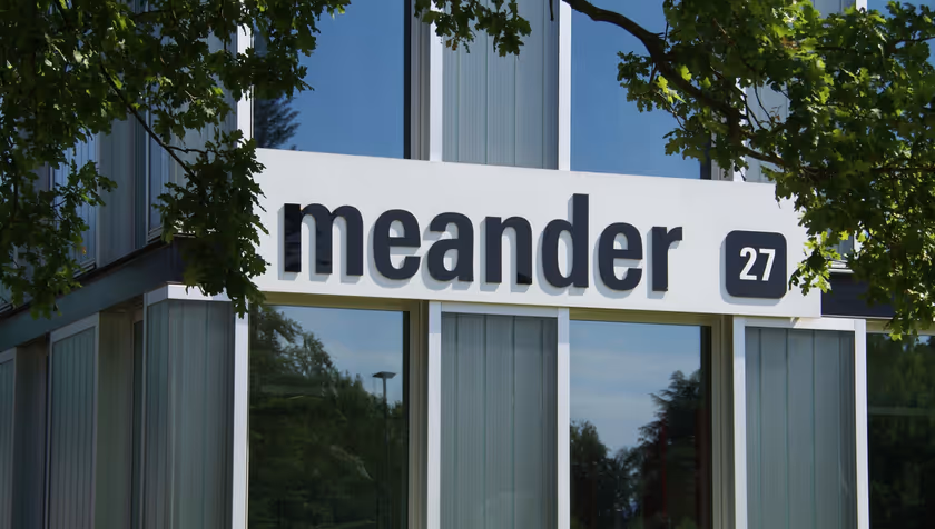 Steering molecular twisting for hydrogen generation