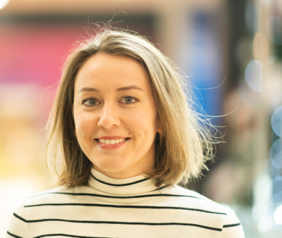 Uy qurilishi porno sikish boglangan Asa Akira lateks