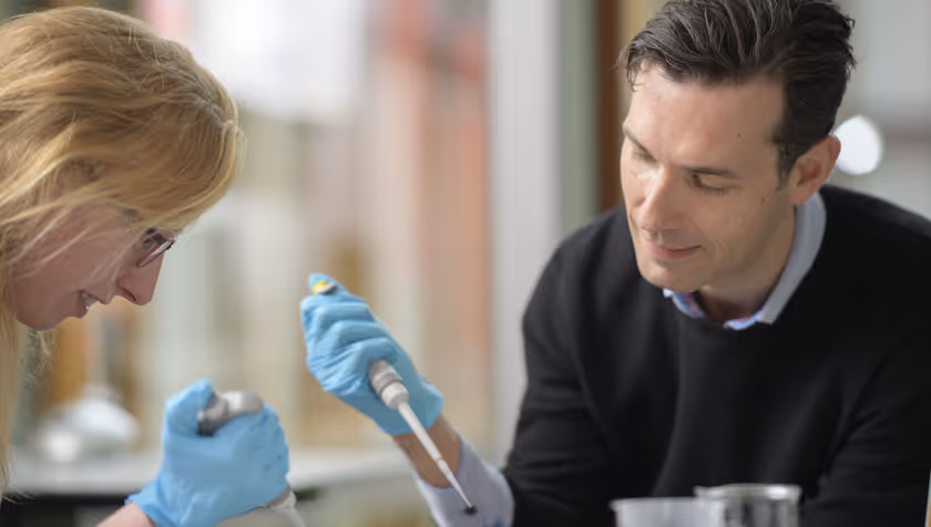 Nieuwe techniek voor detectie en identificatie van sporen van micro- en nanoplastics in water