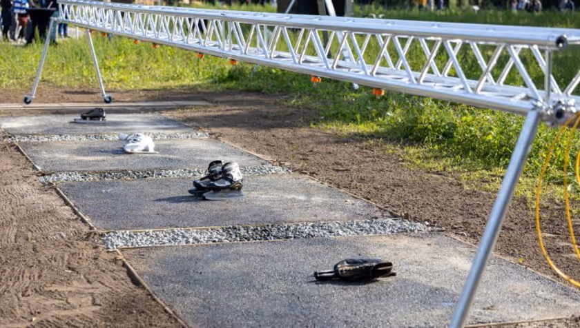 Natural ice in decline? Bridges may hold the answer