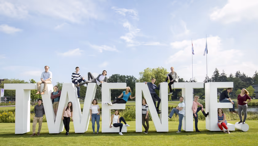 UT alumni quickly find their way into the labour market and look back positively on their studies
