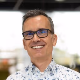 Dr. Javier Martinez