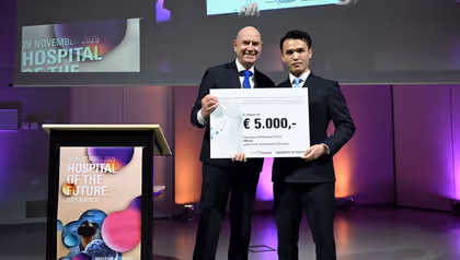 Yifei Yu receives Overijssel PhD award