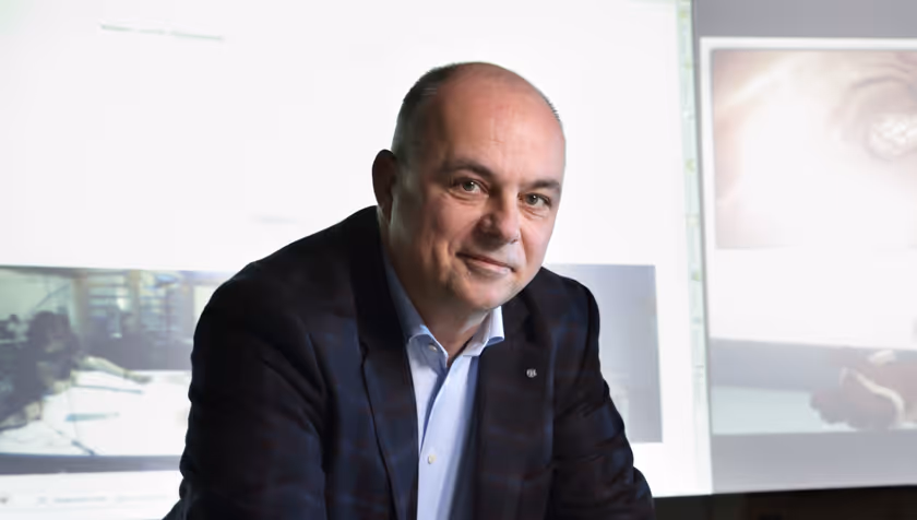 In memoriam: Fred van Houten