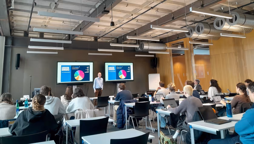 Guest Lecture by Ambassador Ronald van Roeden on the EU Budget