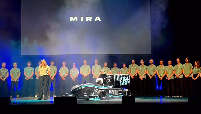 HyDriven laat potentie waterstof zien met nieuwe raceauto