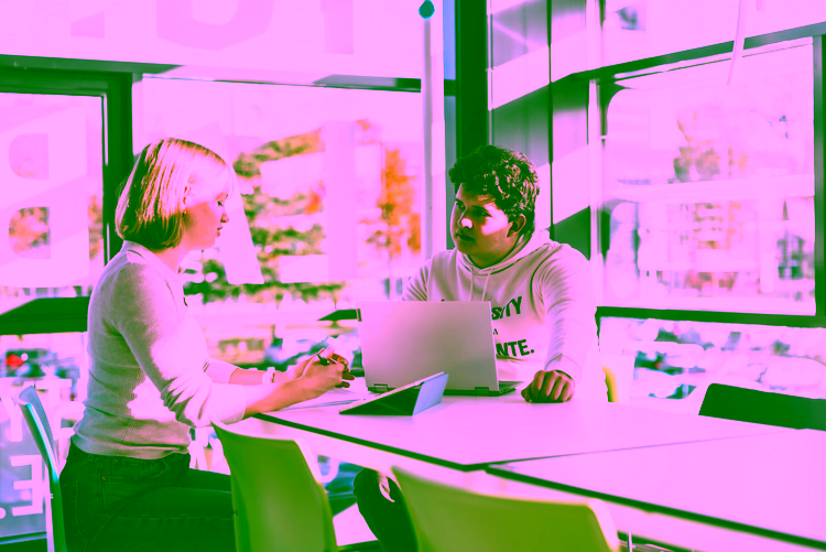 Students of the University of Twente working in the Designlab.
