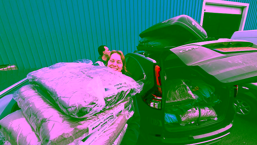 UT students drive to Calais to support refugees