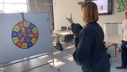 Digitalization directors play Darts at UT