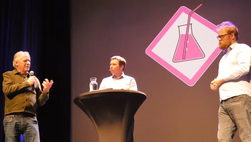 Lecture Science Cafe: Quantum Computer from Twente