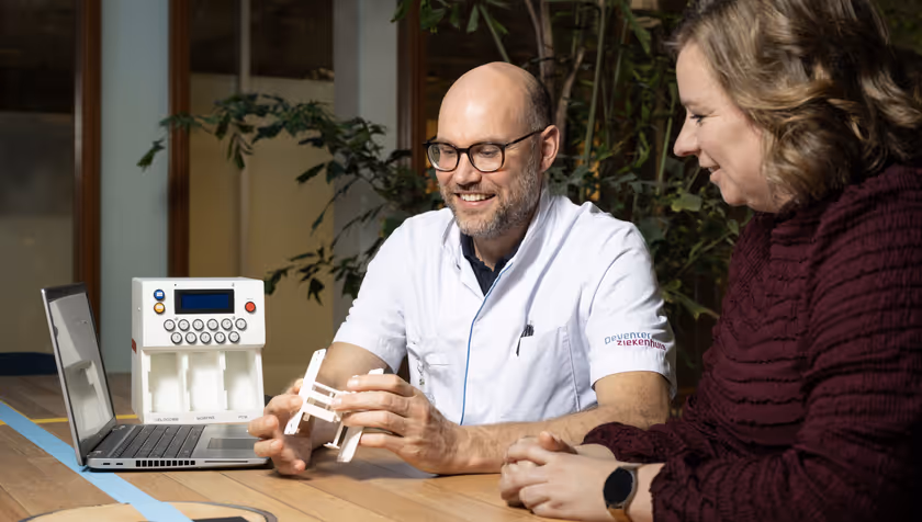 Slimme medicatiebox moet gebruik van pijnmedicatie thuis verbeteren