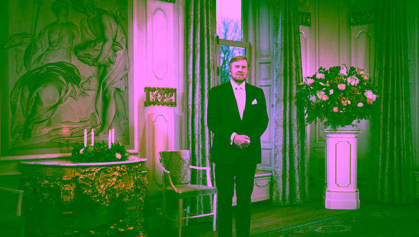 Koning in MESA+ NanoLab van Universiteit Twente in gesprek over fotonica